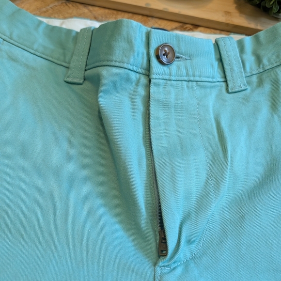 Men's Green Shorts - Picture 4 of 7